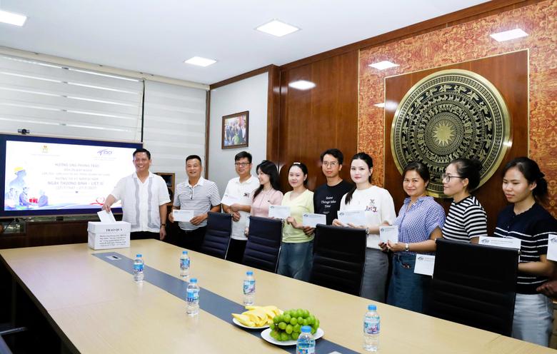 Hưởng ứng phong tr&agrave;o "Đền ơn đ&aacute;p nghĩa", lan tỏa "văn h&oacute;a tri &acirc;n" to&agrave;n ng&agrave;nh X&acirc;y dựng - Ảnh 3.