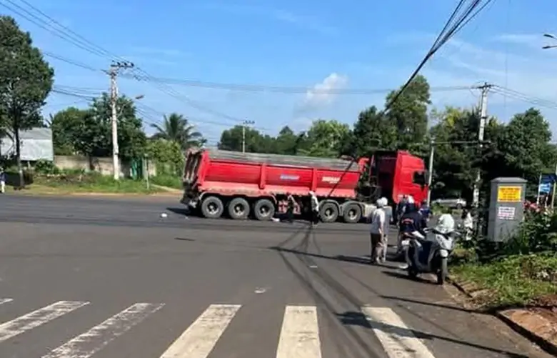Tin tức tai nạn giao th&ocirc;ng mới nhất h&ocirc;m nay 4/8/2026 - Ảnh 2.