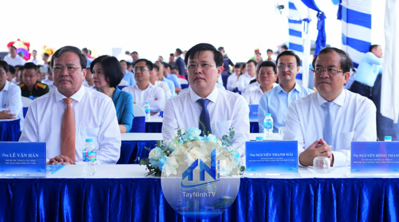 Tây Ninh: Khởi công Nhà máy điện mặt trời Dầu Tiếng 5 với tổng mức đầu tư 7.774 tỷ đồng - Ảnh 3.