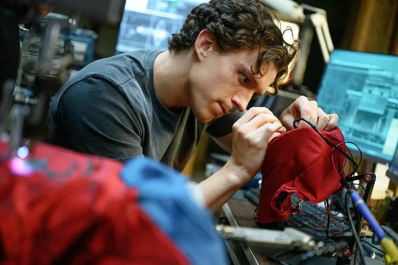 Vì sao "Spider-Man: Brand new day" hốt bạc trên toàn cầu? - Ảnh 3.