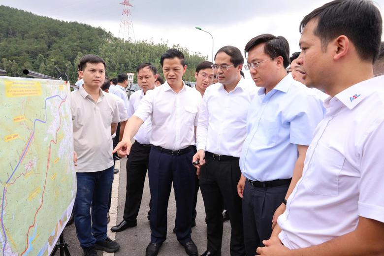 Ph&uacute; Thọ trao đổi phương &aacute;n triển khai Dự &aacute;n đầu tư x&acirc;y dựng hầm đường bộ Tam Đảo  - Ảnh 3.