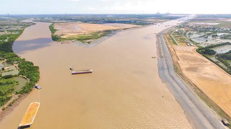 Chuẩn bị nạo v&eacute;t luồng cho t&agrave;u lớn v&agrave;o s&ocirc;ng Hậu, n&acirc;ng cao năng lực cạnh tranh v&ugrave;ng ĐBSCL - Ảnh 1.