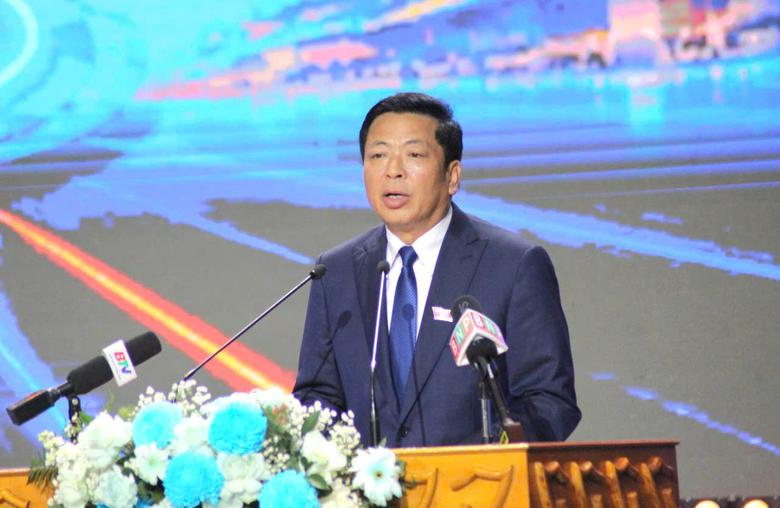 Bộ trưởng Trần Hồng Minh trao quyết định c&ocirc;ng nhận Bắc Ninh đạt ti&ecirc;u ch&iacute; đ&ocirc; thị loại 1 - Ảnh 1.