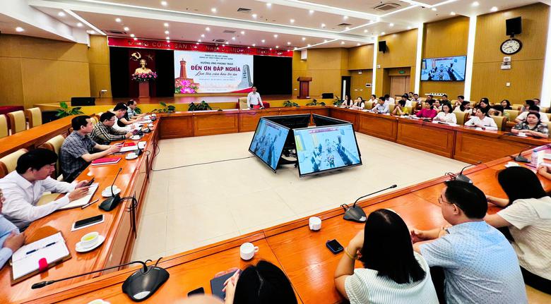 Văn ph&ograve;ng Bộ X&acirc;y dựng qu&aacute;n triệt Nghị quyết v&agrave; ph&aacute;t động phong tr&agrave;o &ldquo;Đền ơn đ&aacute;p nghĩa" - Ảnh 4.