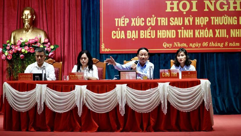 Chủ tịch UBND tỉnh Gia Lai tiếp x&uacute;c cử tri phường Quy Nhơn về hạ tầng 2026 - Ảnh 1.
