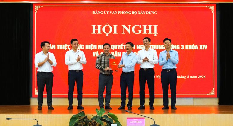 Văn ph&ograve;ng Bộ X&acirc;y dựng qu&aacute;n triệt Nghị quyết v&agrave; ph&aacute;t động phong tr&agrave;o &ldquo;Đền ơn đ&aacute;p nghĩa" - Ảnh 3.