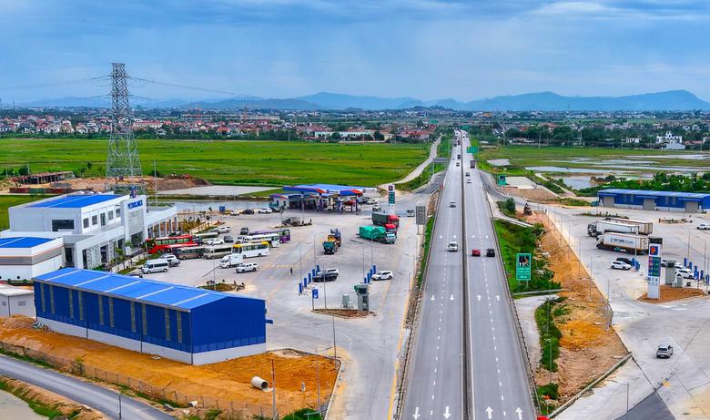 Đề xuất bổ sung cơ chế Nh&agrave; nước đầu tư trạm dừng nghỉ cao tốc - Ảnh 1.