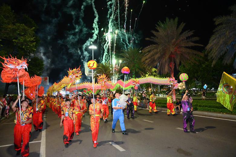 Quy Nhơn bùng nổ sắc màu Liên hoan Lân, Sư, Rồng Quốc tế 2026 - Ảnh 3.