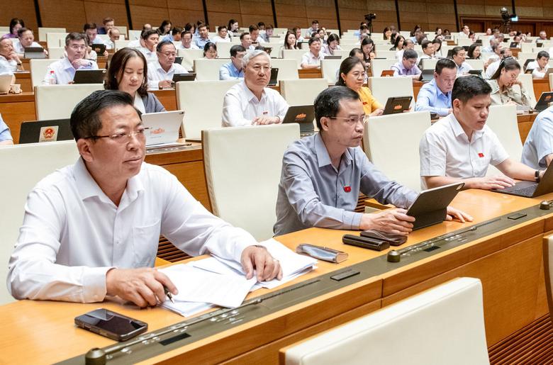 Quốc hội cho ý kiến về cơ chế đặc ở các dự án, công trình phục vụ APEC 2027 tại Phú Quốc - Ảnh 3.