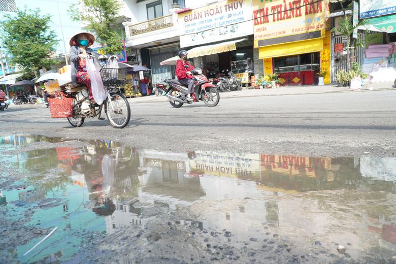 Cận cảnh dự &aacute;n mở rộng đường gần s&acirc;n bay T&acirc;n Sơn Nhất sau 21 năm chưa ho&agrave;n th&agrave;nh - Ảnh 9.
