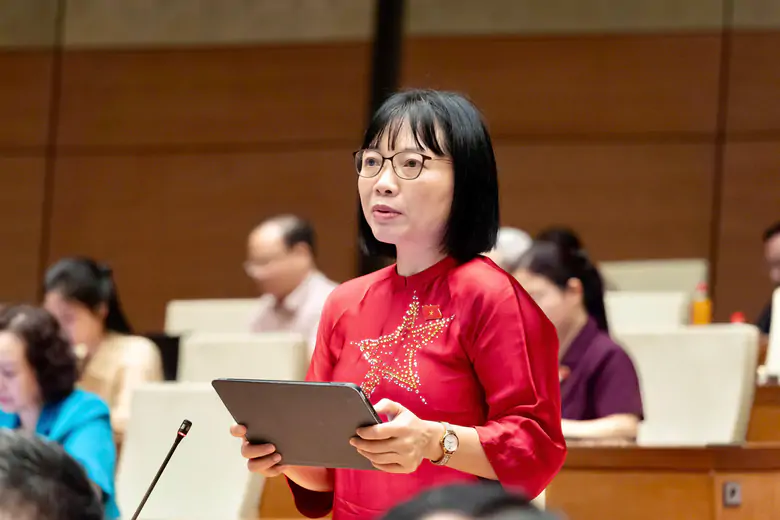 ĐBQH: Quản l&yacute; thiết bị bay kh&ocirc;ng người l&aacute;i cần tr&aacute;nh tạo r&agrave;o cản cho hoạt động d&acirc;n sự - Ảnh 3.