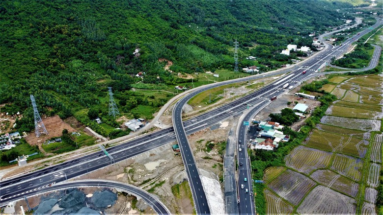 Hạ tầng liên vùng là "bệ phóng" du lịch Khánh Hòa mở rộng không gian phát triển - Ảnh 7.