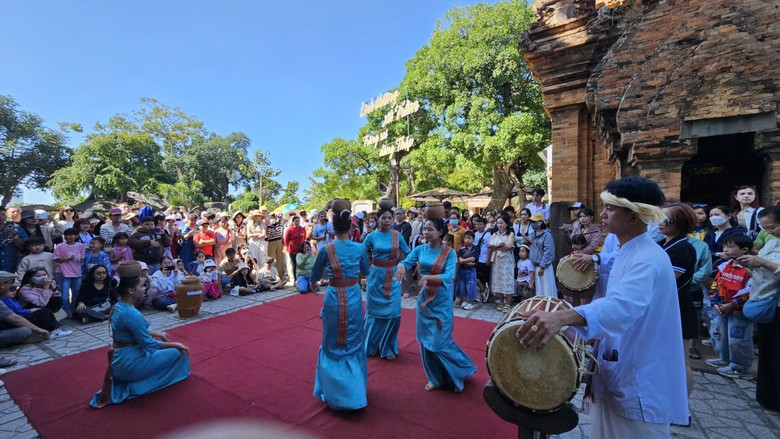 Hạ tầng liên vùng là "bệ phóng" du lịch Khánh Hòa mở rộng không gian phát triển - Ảnh 4.