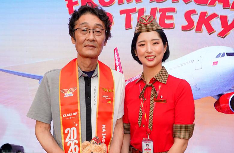 Những giấc mơ bay cất c&aacute;nh từ Vietjet - Ảnh 1.