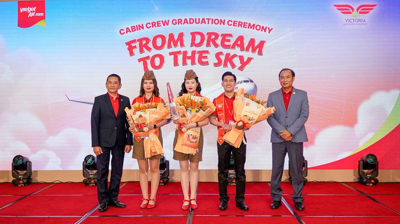 Những giấc mơ bay cất c&aacute;nh từ Vietjet - Ảnh 5.