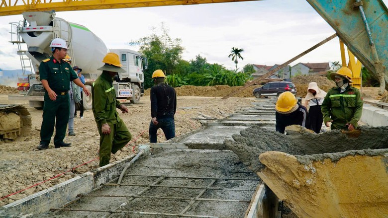 Xuy&ecirc;n lễ tr&ecirc;n c&ocirc;ng trường cao tốc Quy Nhơn - Pleiku , quyết t&acirc;m ho&agrave;n th&agrave;nh sớm - Ảnh 8.