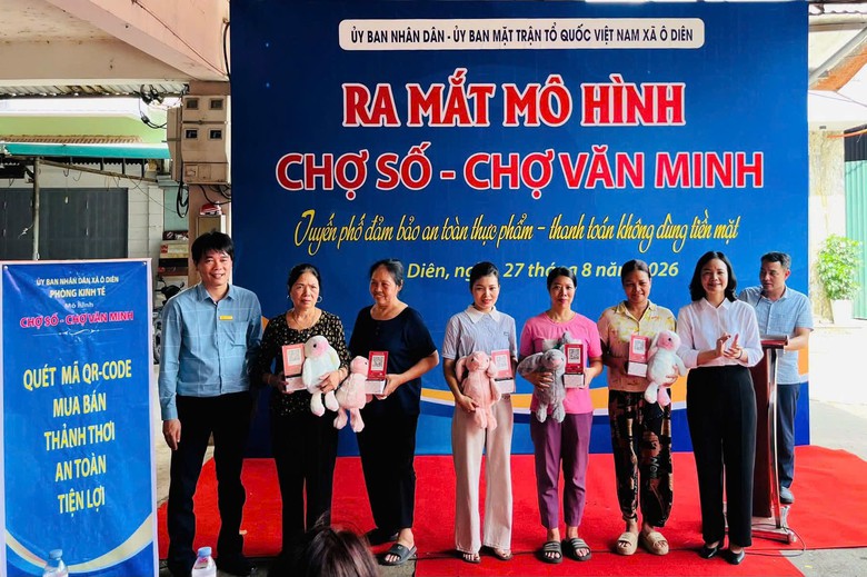 Khi hạ tầng số bước v&agrave;o chợ qu&ecirc; H&agrave; Nội  - Ảnh 2.