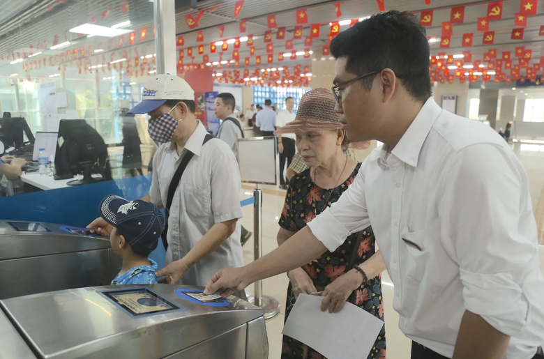 Bộ X&acirc;y dựng đẩy mạnh số h&oacute;a giao th&ocirc;ng, mở rộng ứng dụng sinh trắc học- Ảnh 2.
