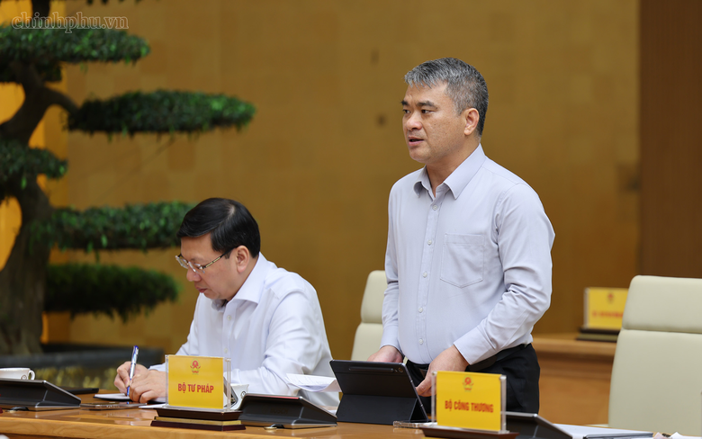 Ph&oacute; Thủ tướng Thường trực y&ecirc;u cầu xử l&yacute; thực chất c&aacute;c kiến nghị của doanh nghiệp x&acirc;y dựng- Ảnh 9.