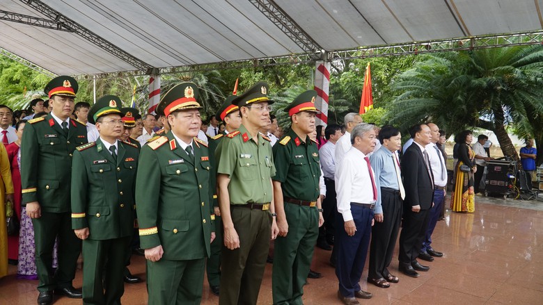 Linh thi&ecirc;ng lễ giỗ Ho&agrave;ng đế Quang Trung - Nguyễn Huệ lần thứ 234- Ảnh 3.