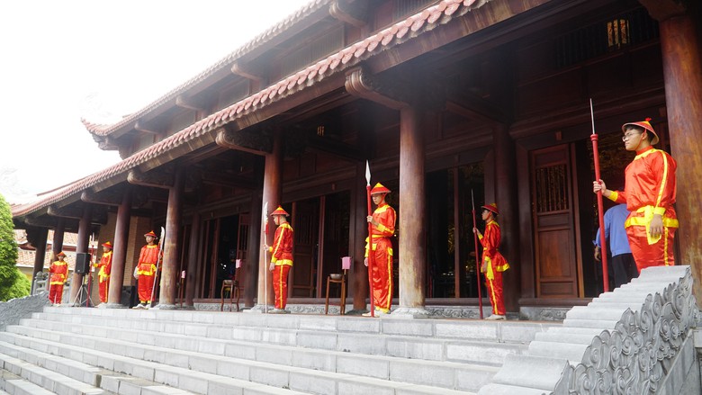 Linh thi&ecirc;ng lễ giỗ Ho&agrave;ng đế Quang Trung - Nguyễn Huệ lần thứ 234- Ảnh 8.