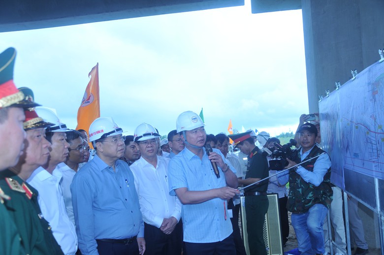 Ph&oacute; Thủ tướng Thường trực: Gỡ vướng vật liệu, đẩy nhanh tiến độ 3 cao tốc miền T&acirc;y- Ảnh 4.