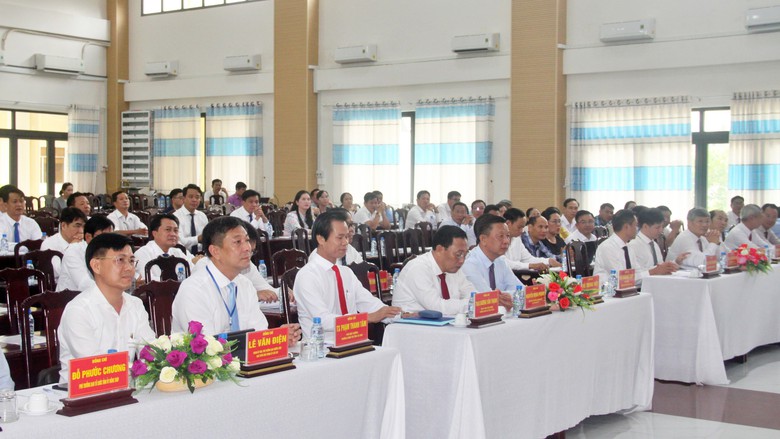 ĐBSCL: Đào tạo cán bộ cấp xã sau sáp nhập chuyển từ kiến thức sang năng lực thực thi- Ảnh 1.