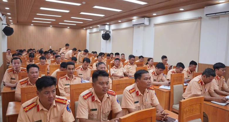 Kh&aacute;nh H&ograve;a x&acirc;y dựng đội ngũ &ldquo;tiểu gi&aacute;o vi&ecirc;n&rdquo; đ&agrave;o tạo kỹ năng l&aacute;i xe m&ocirc; t&ocirc; an to&agrave;n- Ảnh 2.