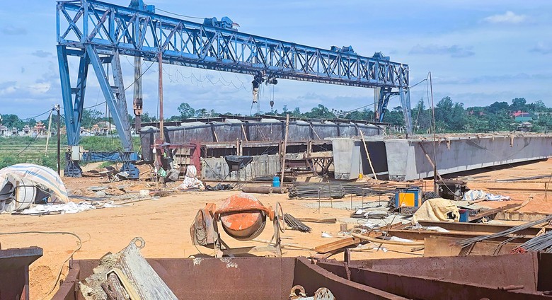 Quảng Trị: Dự &aacute;n Tuyến đường qua cầu Cửa T&ugrave;ng, Cửa Việt c&ograve;n ngổn ngang, vướng mặt bằng- Ảnh 15.