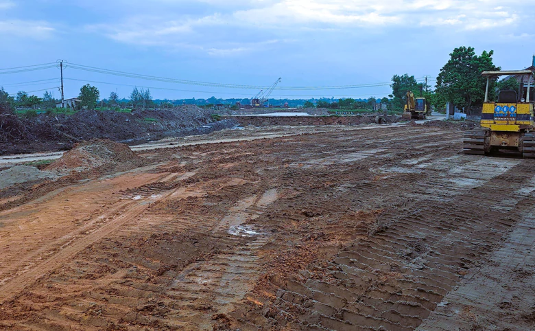 Quảng Trị: Dự &aacute;n Tuyến đường qua cầu Cửa T&ugrave;ng, Cửa Việt c&ograve;n ngổn ngang, vướng mặt bằng- Ảnh 3.
