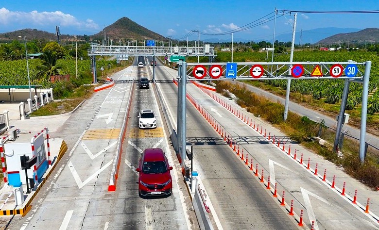 Dữ liệu đường bộ: Nền m&oacute;ng để x&acirc;y dựng giao th&ocirc;ng th&ocirc;ng minh - Ảnh 1.