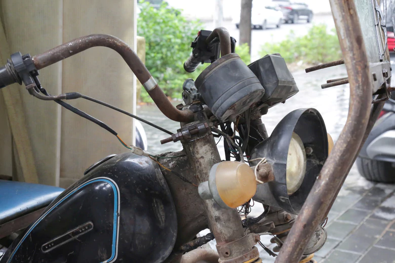 H&agrave; Nội: Xử l&yacute; nhiều t&agrave;i xế giả danh thương binh l&aacute;i xe ba b&aacute;nh, chở h&agrave;ng cồng kềnh - Ảnh 3.