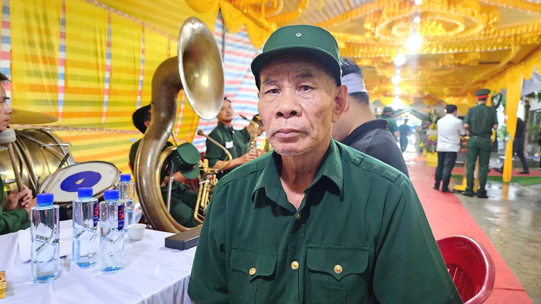 Con g&aacute;i thiếu t&aacute; Trần Văn T&ugrave;ng: Bố hứa cuối tuần mang qu&agrave; về cho con m&agrave;!- Ảnh 5.