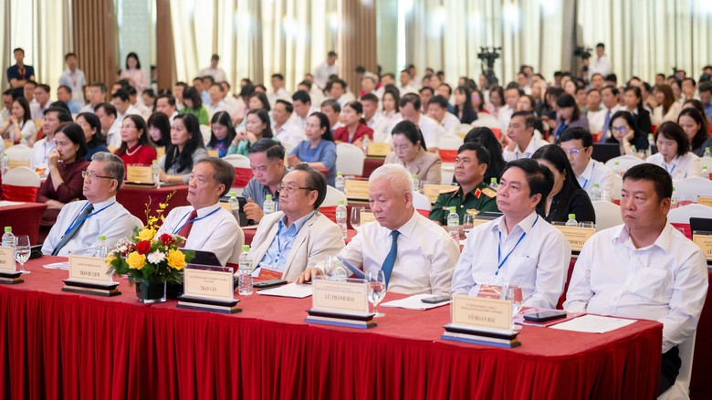 Chủ tịch Quốc hội Trần Thanh Mẫn: Truyền th&ocirc;ng gi&uacute;p kết nối giữa nghị trường với đời sống- Ảnh 2.