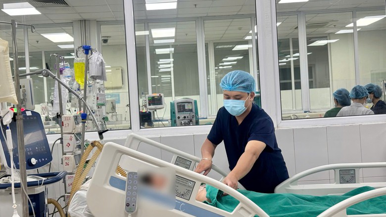Ph&aacute;t hiện sốt m&ograve; từ vết thương nhỏ x&iacute;u - Ảnh 2.