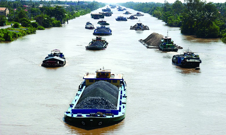 Đánh thức lợi thế đường thủy,  hướng tới mạng lưới vận tải xanh - Ảnh 1.