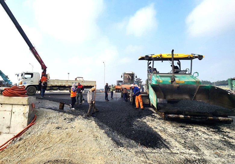 Ninh Bình: Nỗ lực hoàn thiện các điều kiện hướng tới thành phố trực thuộc Trung ương- Ảnh 4.
