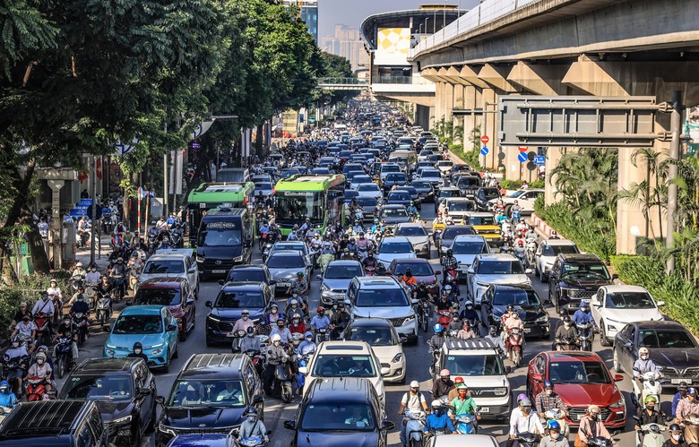 H&agrave; Nội: Ph&acirc;n l&agrave;n, r&agrave;o chắn đường Nguyễn Tr&atilde;i phục vụ thi c&ocirc;ng V&agrave;nh đai 2,5- Ảnh 1.