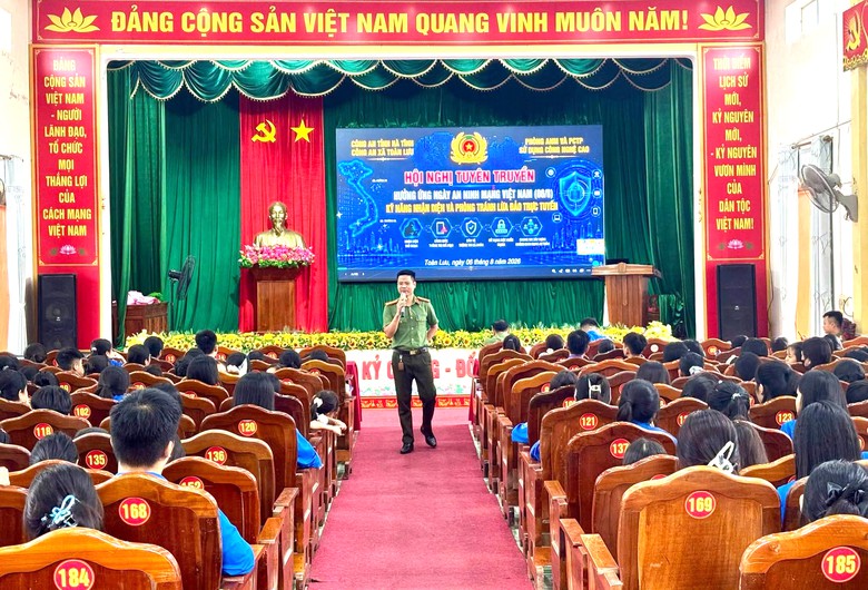 H&agrave; Tĩnh: Giải đ&aacute;p thắc mắc từ gốc, kh&ocirc;ng để khoảng trống cho tin giả dẫn dắt dư luận- Ảnh 2.