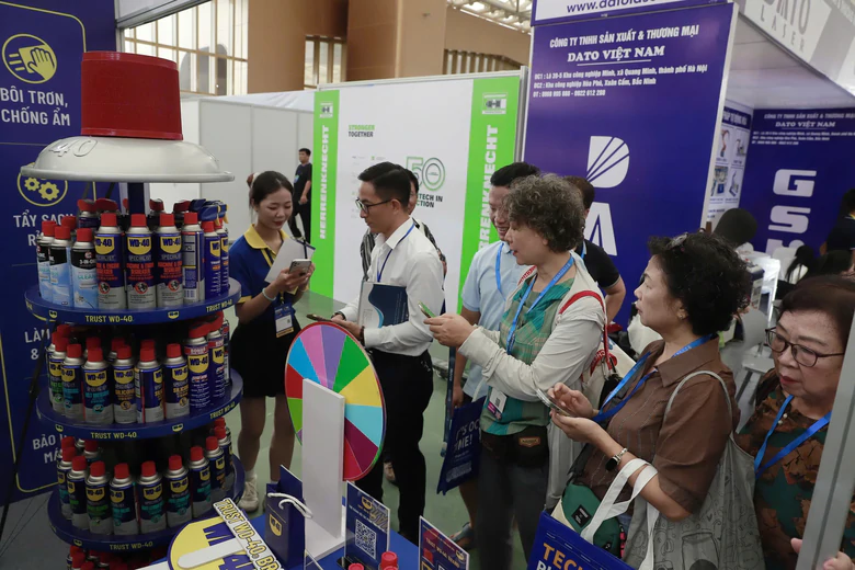 Khai mạc chuỗi triển l&atilde;m hạng mục đầu tư, x&acirc;y dựng nh&agrave; m&aacute;y c&ocirc;ng nghiệp - Ảnh 5.