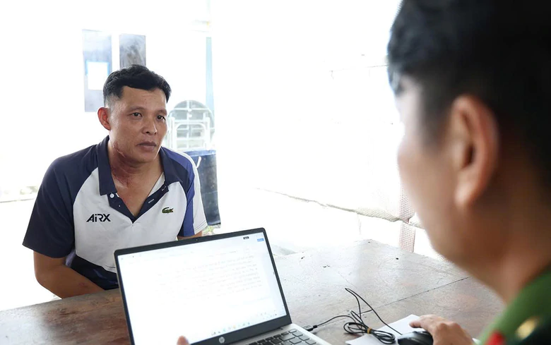An Giang: Bắt tạm giam người đ&agrave;n &ocirc;ng tưới xăng đốt vợ cũ v&igrave; ghen tu&ocirc;ng- Ảnh 1.