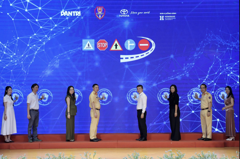 Ph&aacute;t động Cuộc thi S&aacute;ng kiến An to&agrave;n giao th&ocirc;ng Việt Nam 2026- Ảnh 4.