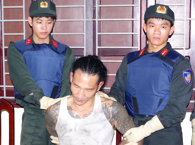 Ninh Bình: Bắt khẩn cấp “Đức Cộng”, đối tượng giang hồ cộm cán trên mạng xã hội- Ảnh 1.