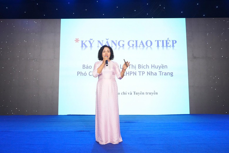 Thu hẹp khoảng cách giới, phát huy vai trò nữ lãnh đạo ngành Nước - Ảnh 5.