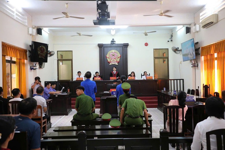 Cựu trưởng Công an ở An Giang lĩnh 18 năm tù vì lừa đảo 67 tỷ đồng- Ảnh 3.