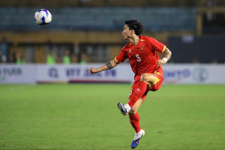 Vì sao Đoàn Văn Hậu bị gạch tên ở tuyển Việt Nam dù vừa vô địch AFF Cup 2026?- Ảnh 1.
