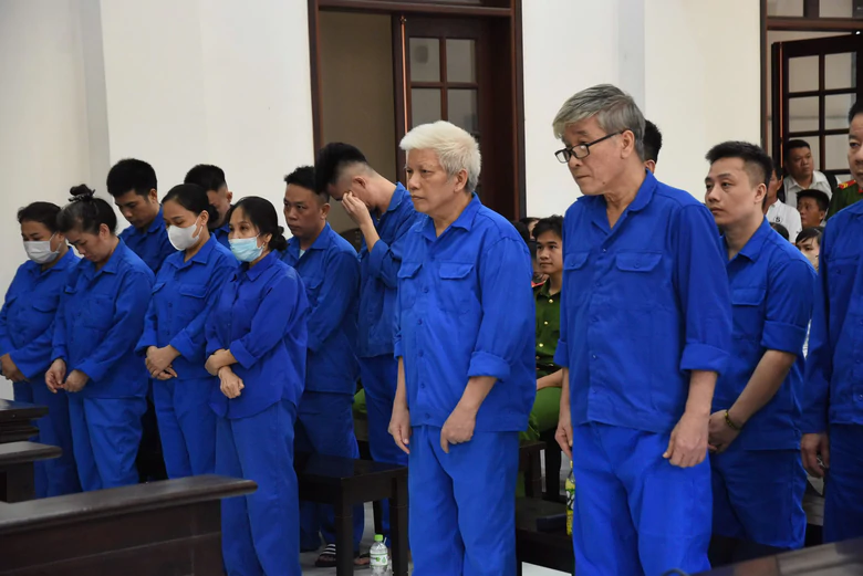 42 bị cáo vụ “phù phép” bệnh án tâm thần bị tuyên án- Ảnh 2.