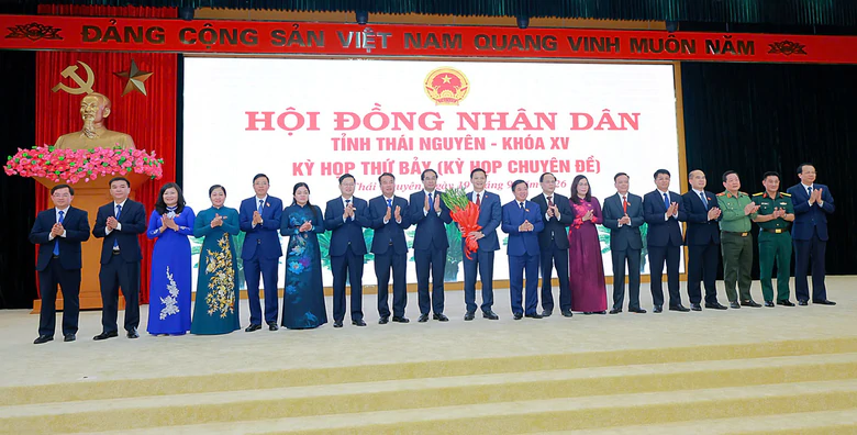 Ông Nguyễn Thế Mạnh được bầu làm Chủ tịch UBND tỉnh Thái Nguyên - Ảnh 1.