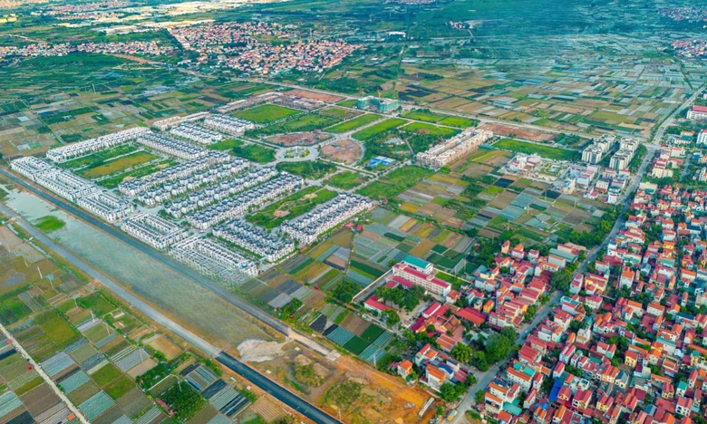 Chính phủ yêu cầu khẩn trương hoàn thiện dự án luật liên quan đất đai, nhà ở, bất động sản- Ảnh 2.