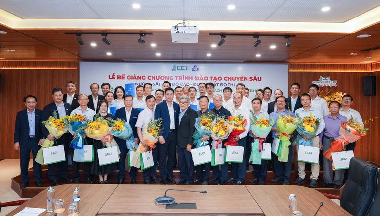 CC1 đào tạo 22 kỹ sư chuyên sâu về đường sắt tốc độ cao, metro- Ảnh 1.